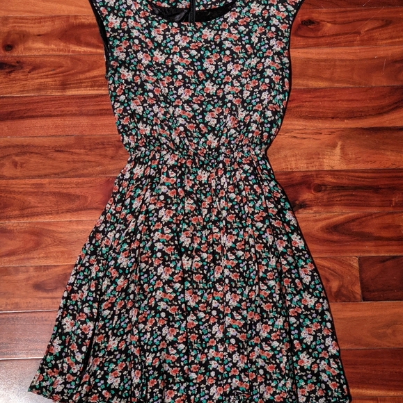 ✌️2 for 10👐 Y2K floral summer dress - Picture 3 of 4